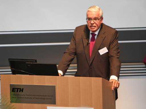 Enlarged view: Prof. Dr.h.c. Klaus-Michael Kühne